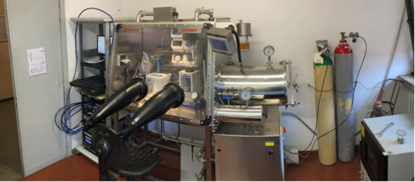 Glovebox 
