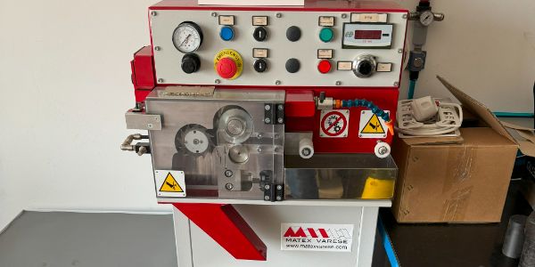 Laboratorio di ingegneria dei materiali polimerici e compositi
