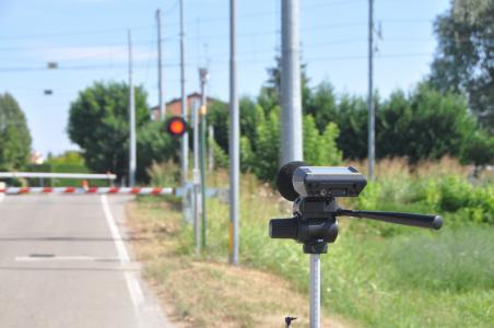 Measuring railway noise: is the level crossing&#039;s bell loud enough? (2017)