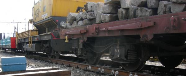 Testing the repeatability of a prototype of the SMCV Weighing In Motion system now used by RFI. (2010)