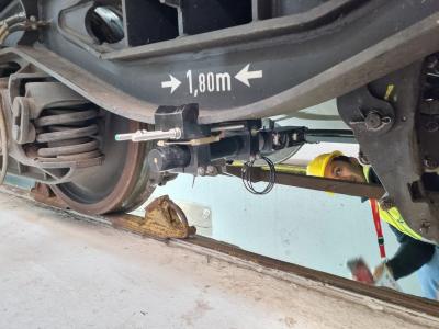 Looking for the best spot for our 3D-printed support and stereocamera on the Caronte diagnostic vehicle. (2024)