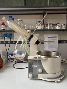 Evaporatore rotante con pompa ad acqua Evaporatore rotante con pompa ad acqua